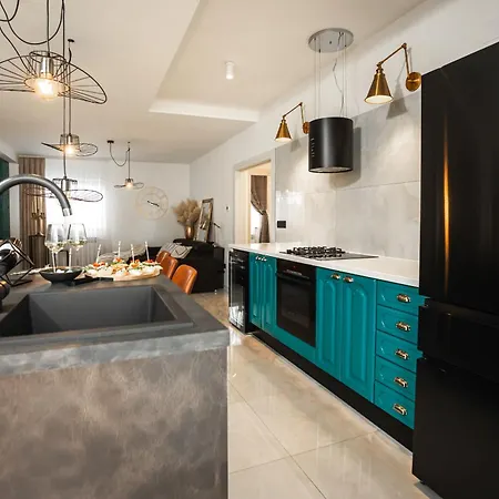 Deluxe Roma Апартаменты