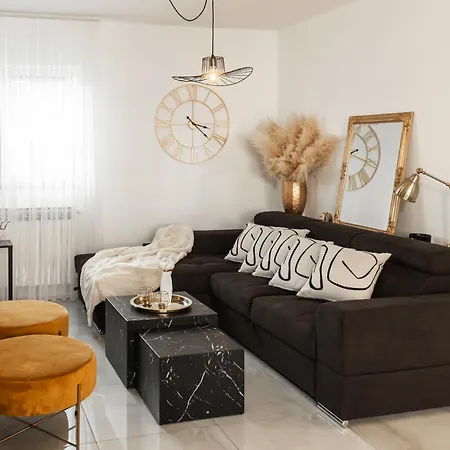 Deluxe Roma Apartamento *